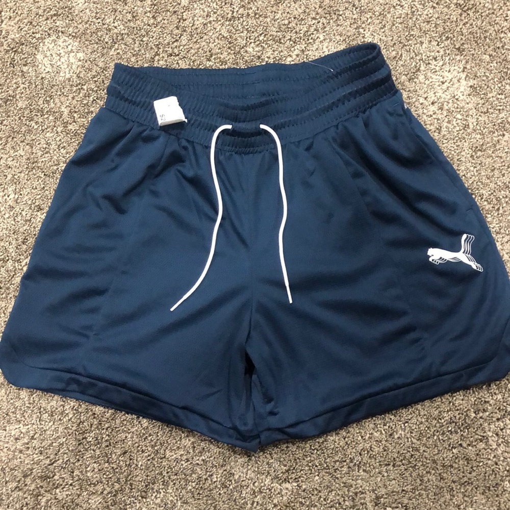 Women’s Dark Blue Puma Shorts Size Small NWT